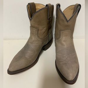 Frye Billy Short Booties western Grey
